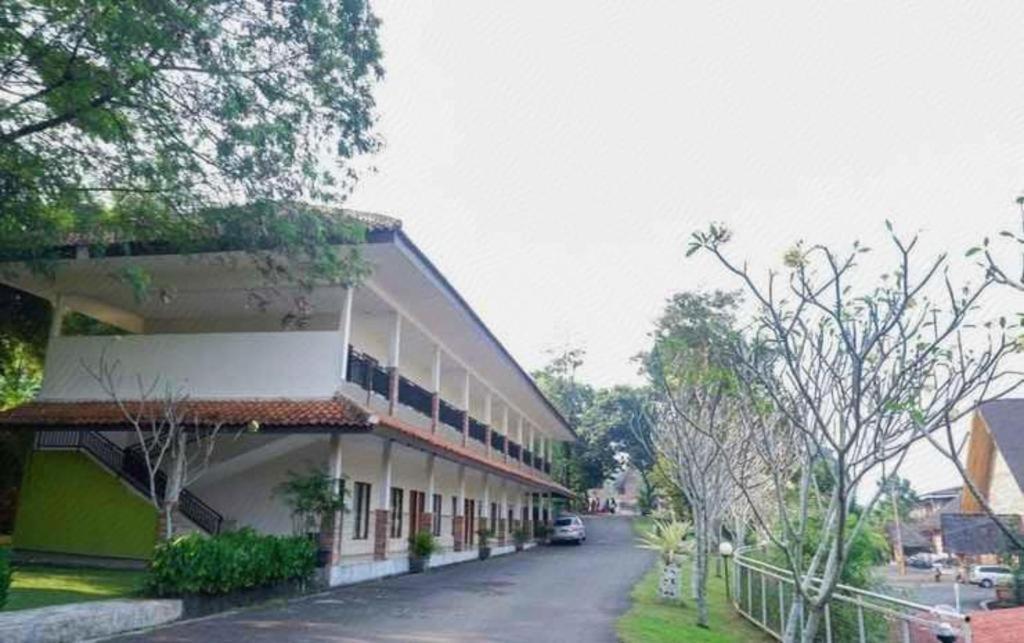 Bumi Gumati Convention Resort Bogor Exterior photo